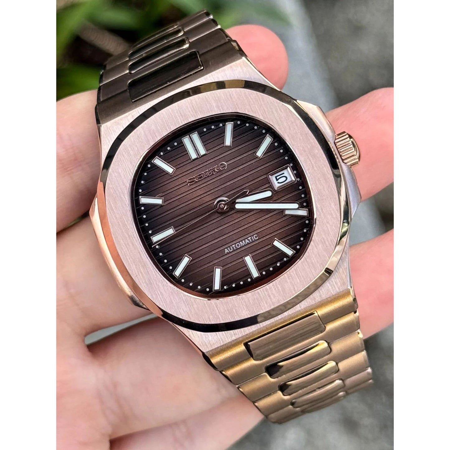 The Helix | Chocolate Sovereign ™
