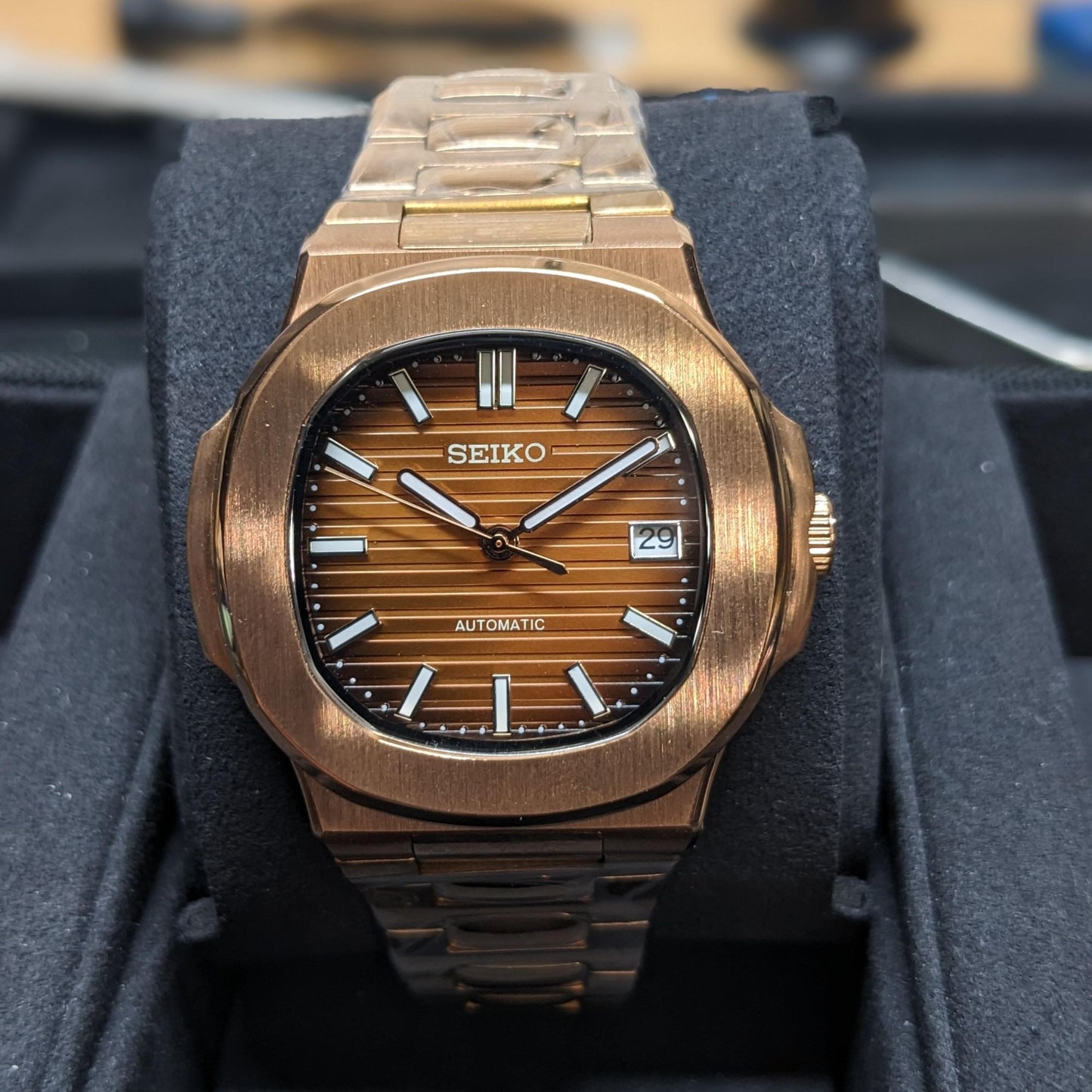 The Helix | Chocolate Sovereign ™