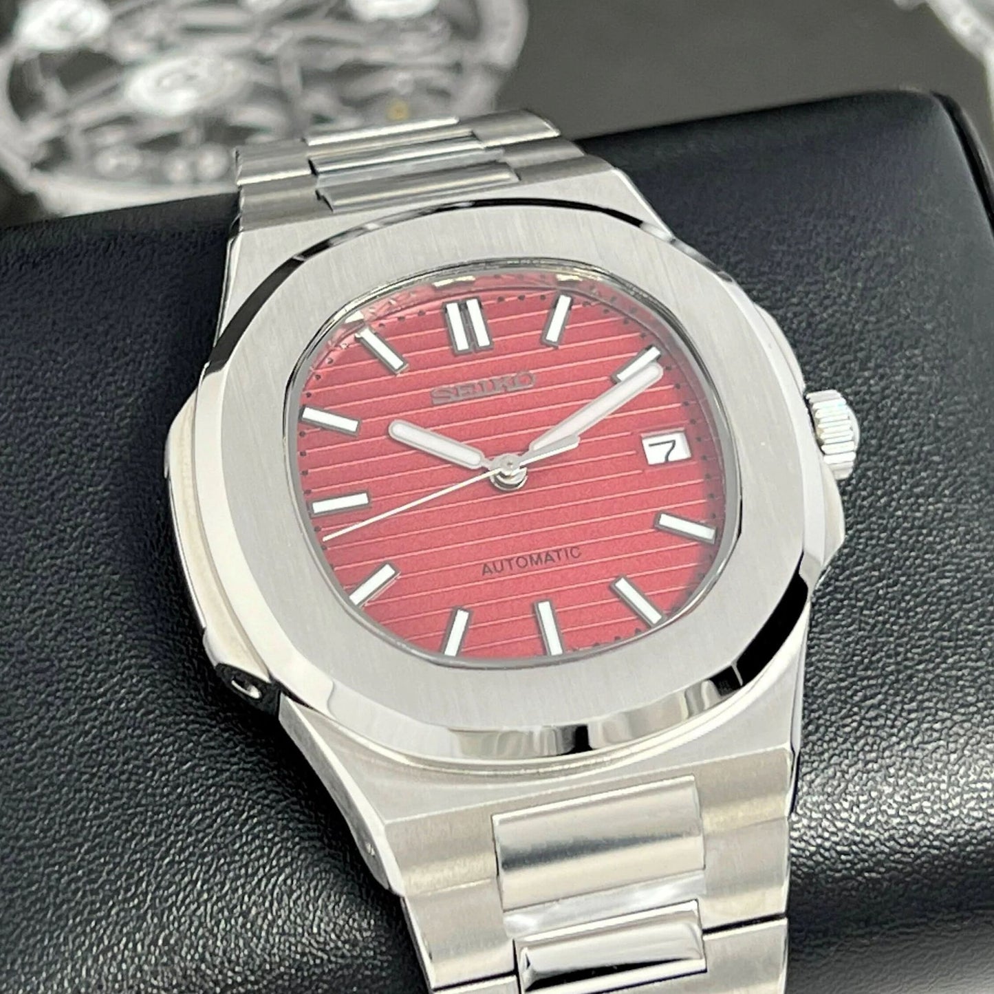 The Helix | Crimson Monarch ™