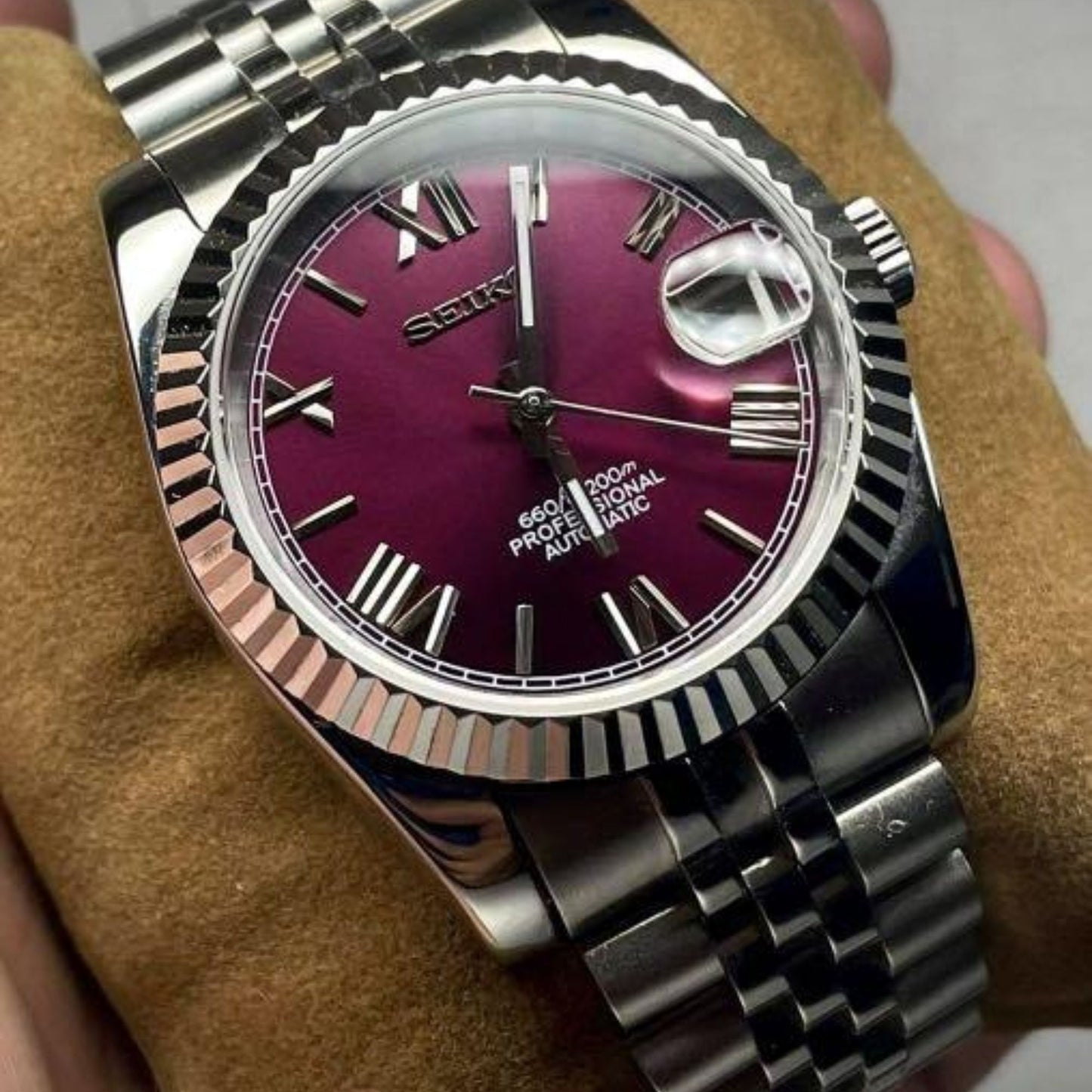 The Heritage | Crimson Monarch ™