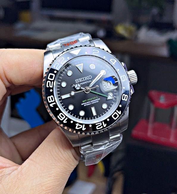 The Depth | Bruce Wayne GMT ™