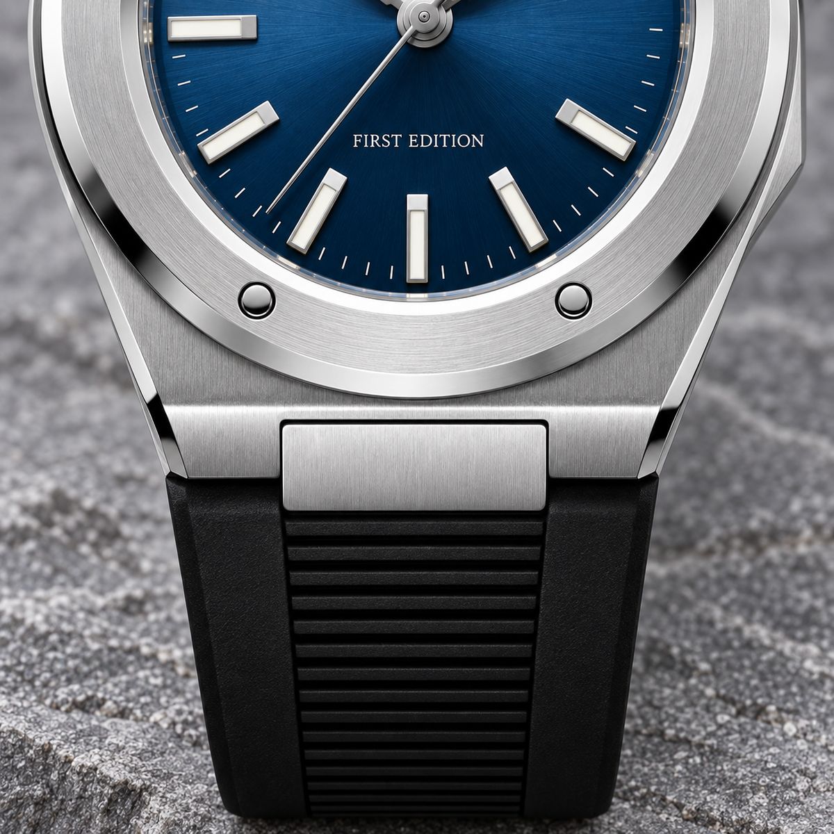Facet 01 — Steel / Navy / Strap. Gallery view 3.