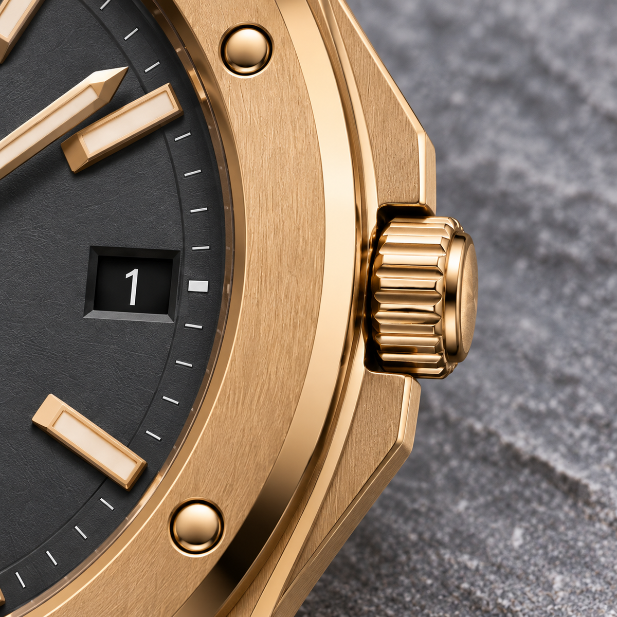 Facet 01 — Gold / Charcoal / Strap. Gallery view 3.