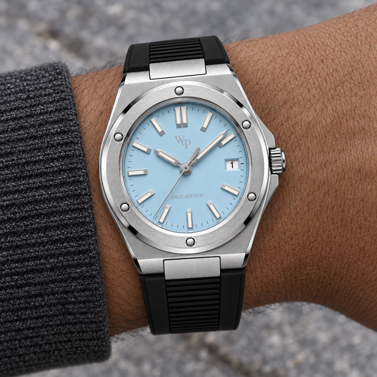 Facet 01 — Steel / Ice Blue / Strap. Gallery view 4.